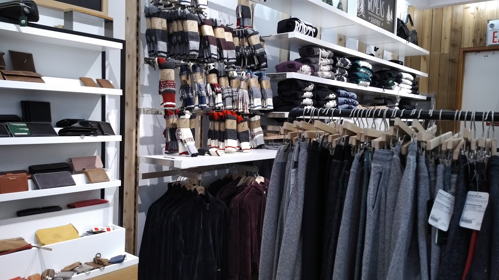 Roots | 240 Leighland Ave Unit 219, Oakville, ON L6H 3H6, Canada | Phone: (905) 339-0708