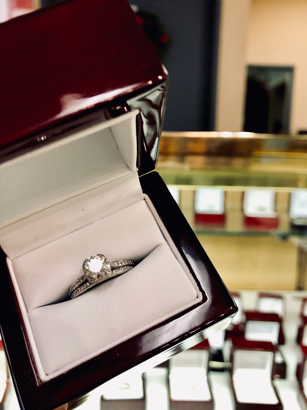 Loan Star Jewellery & Loans | 12205 118 Ave NW, Edmonton, AB T5L 2J9, Canada | Phone: (780) 424-2274