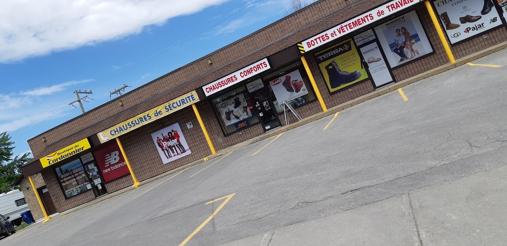 Village Western | 5199 Boulevard des Laurentides, Laval, QC H7K 2J9, Canada | Phone: (450) 628-1999
