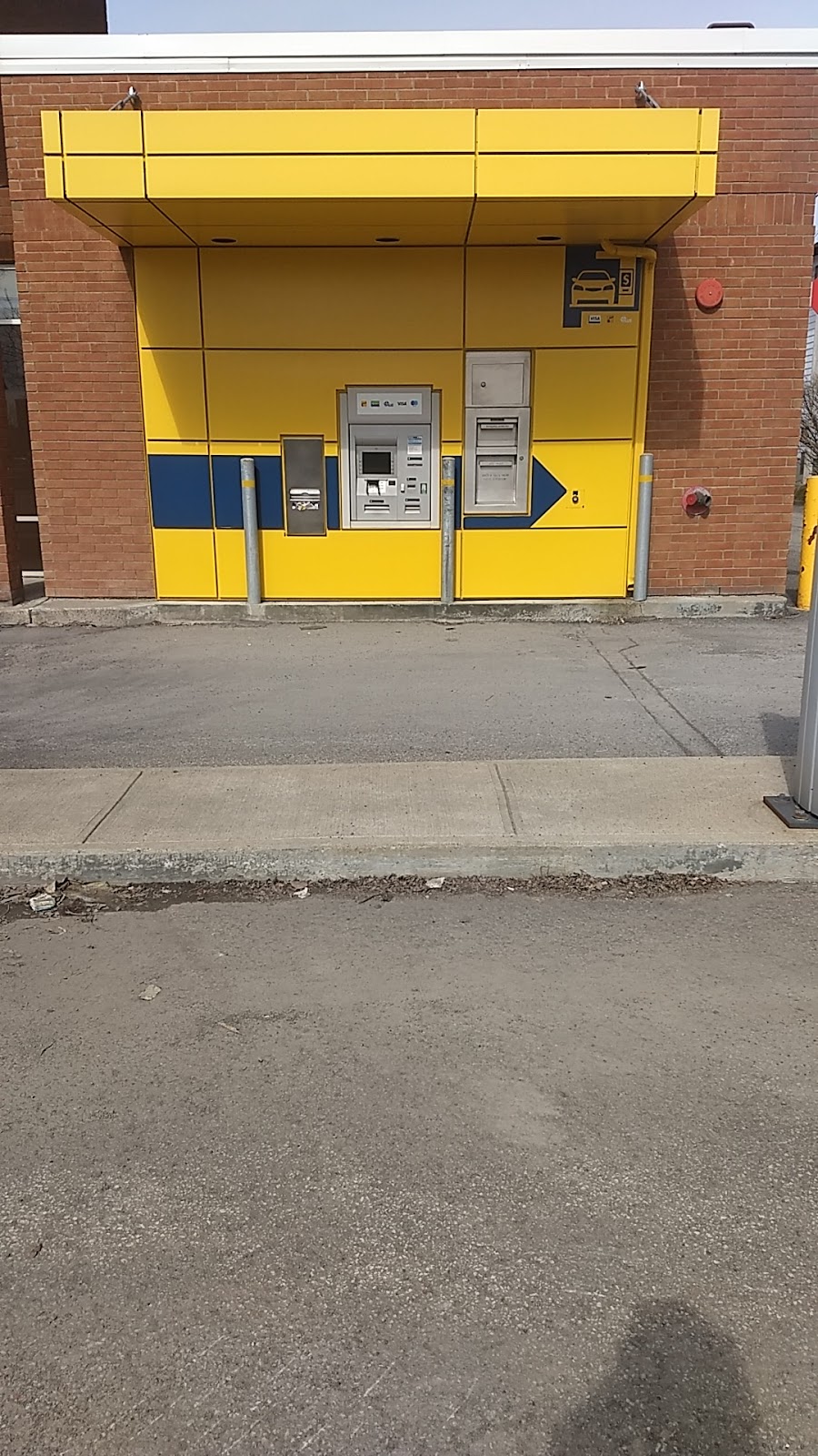 Banque Laurentienne - Guichet | 848 Montée Masson, Mascouche, QC J7K 2L7, Canada | Phone: (800) 522-1846