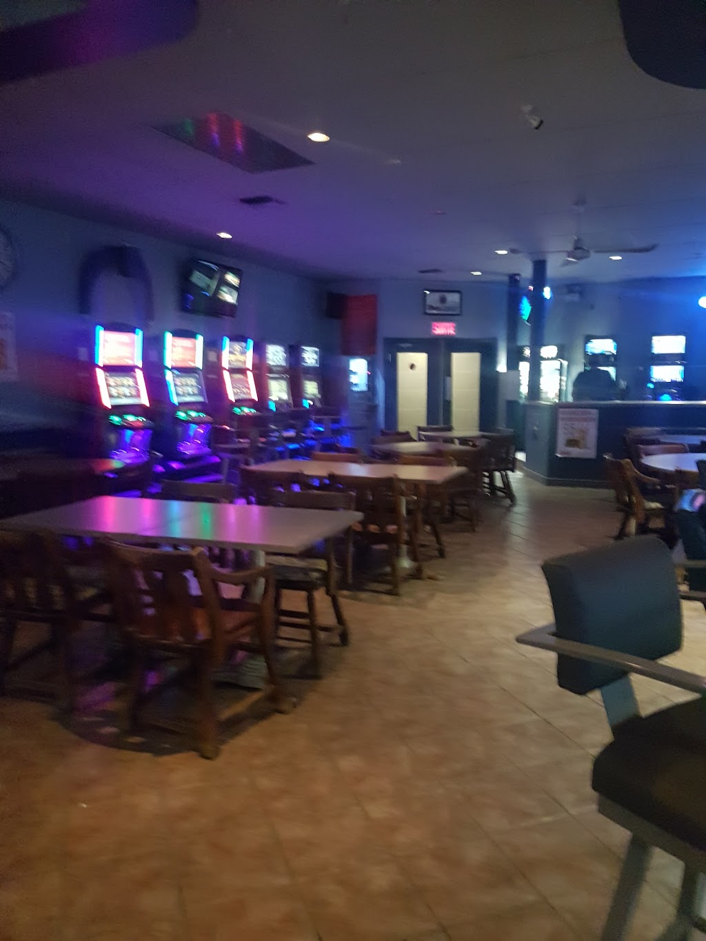 Bar Boulevard | 16620 Boul. de Pierrefonds, Sainte-Geneviève, QC H9H 1H1, Canada | Phone: (514) 626-2179