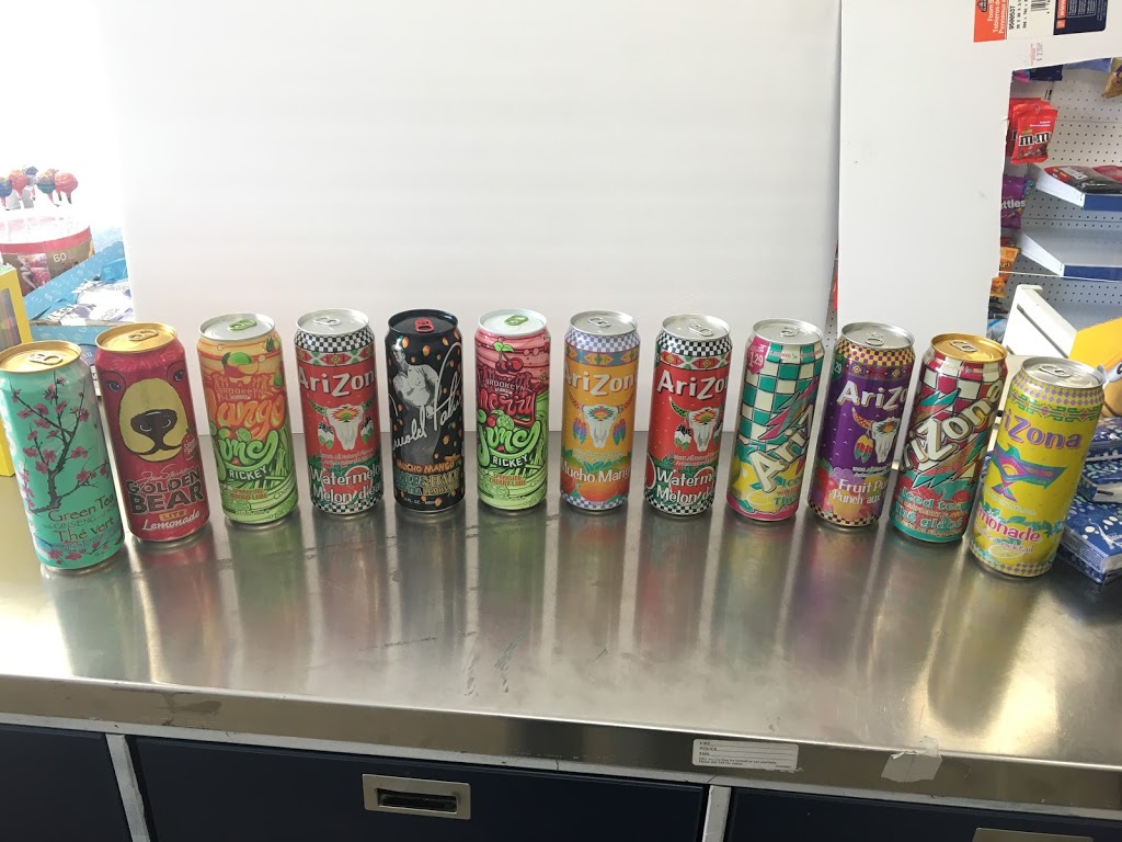 conestoga convenience | 209 Lexington Rd, Waterloo, ON N2K 2E1, Canada | Phone: (519) 513-2016