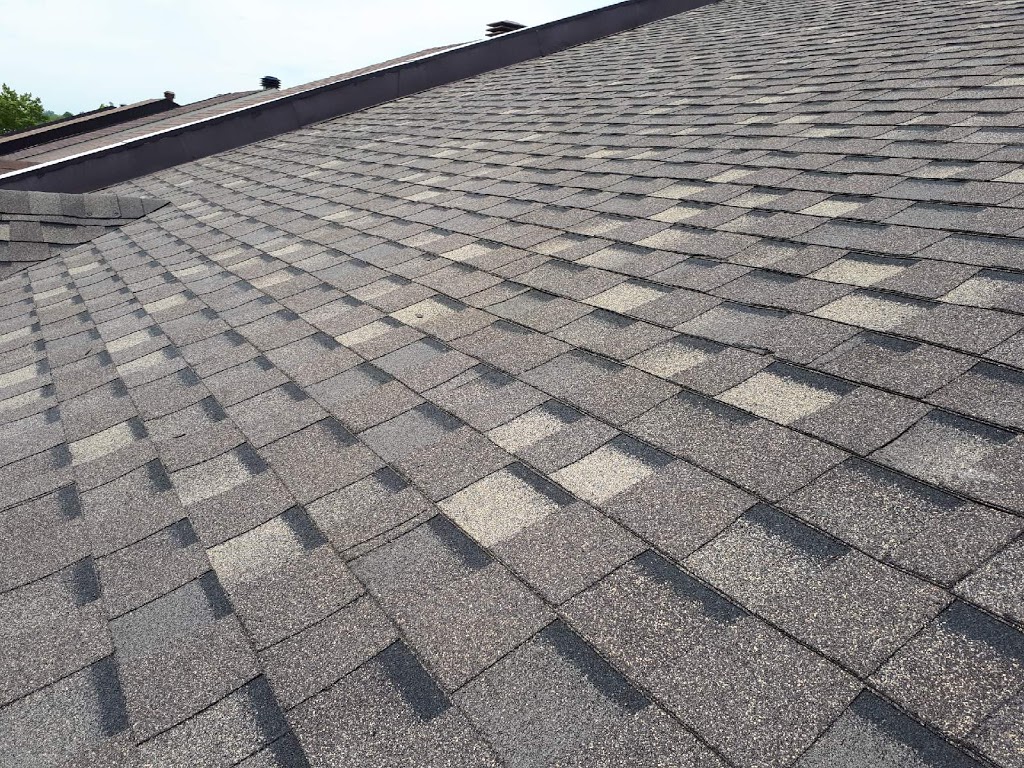 Les toitures Lanaudière | 340 Rue lEsperance, Lavaltrie, QC J5T 2X2, Canada | Phone: (514) 889-1859