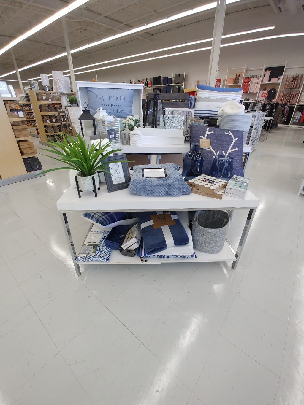 Hart | 3330 Rue Jean-Yves, Kirkland, QC H9J 2R6, Canada | Phone: (514) 461-7695