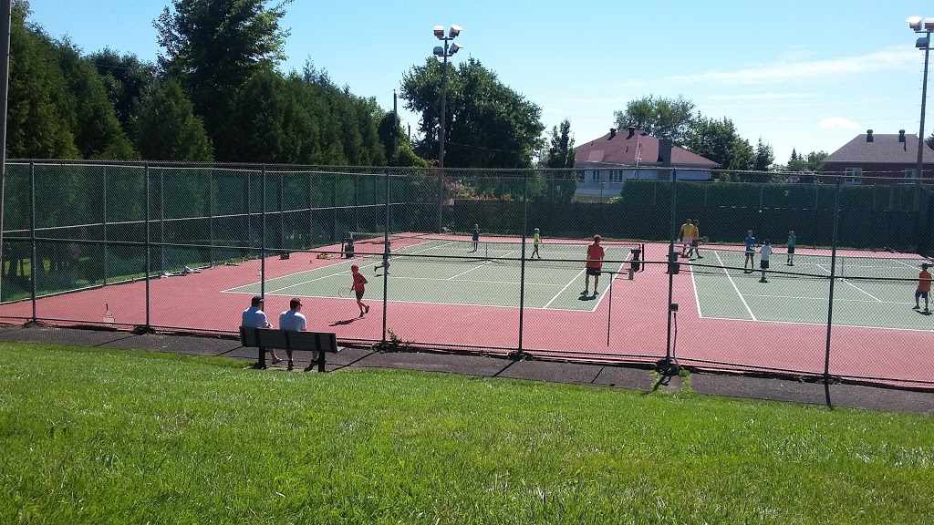 Parc Bisaillon | 1950 Rue la Corne, Saint-Bruno-de-Montarville, QC J3V 5A1, Canada | Phone: (450) 441-8418