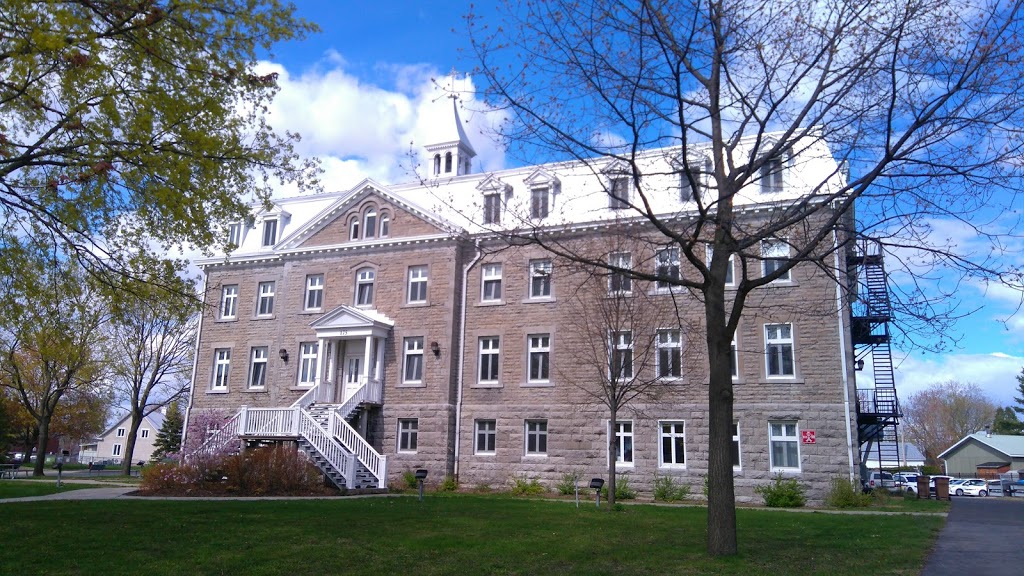 Hôtel de ville de Varennes | 175 Rue Sainte-Anne, Varennes, QC J3X 1R6, Canada | Phone: (450) 652-9888