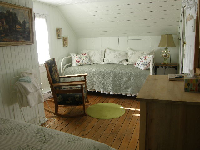 Gîte de la Madelon | 20 Rue Baillargé, Verchères, QC J0L 2R0, Canada | Phone: (514) 993-7936
