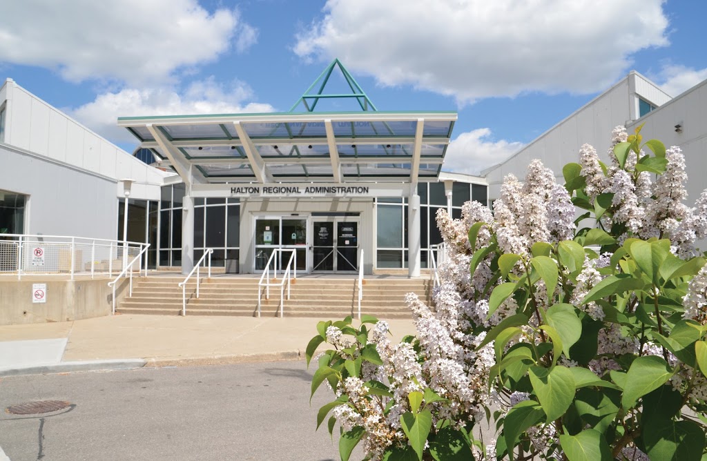 Halton Regional Centre | 1151 Bronte Rd, Oakville, ON L6M 3L1, Canada | Phone: (905) 825-6000