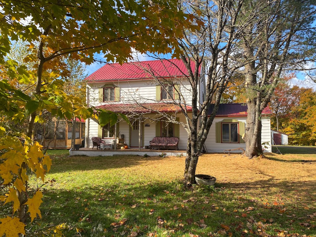 La Beauchemin -À Chacun Son Shack | 1399 5e Av, Saint-Gabriel-de-Valcartier, QC G0A 4S0, Canada | Phone: (581) 983-5247