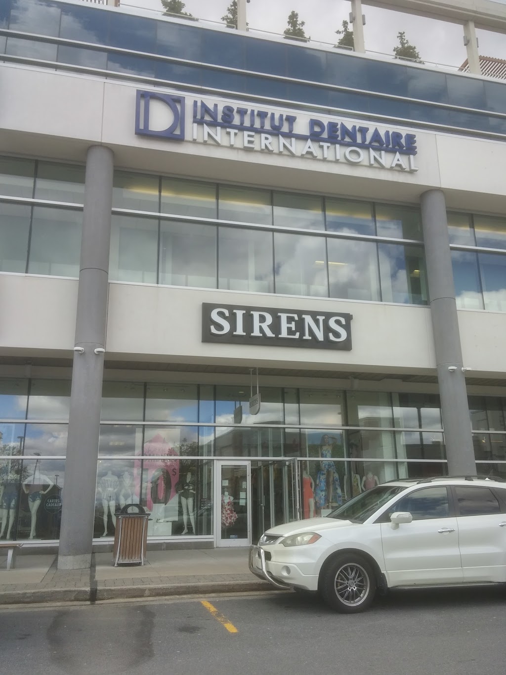 Institut Dentaire International | 6000 Boulevard Rome, Brossard, QC J4Y 0B6, Canada | Phone: (450) 676-1281