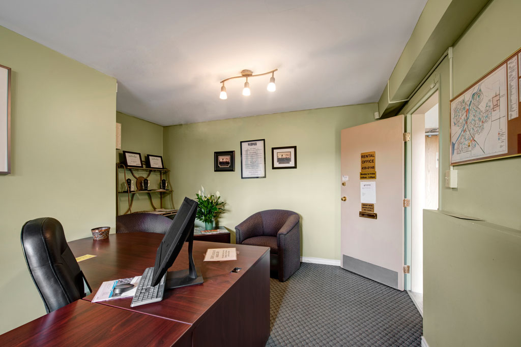 Gateway Square Apartment Homes | 4 Grange Dr, St. Albert, AB T8N 3W9, Canada | Phone: (780) 851-3514