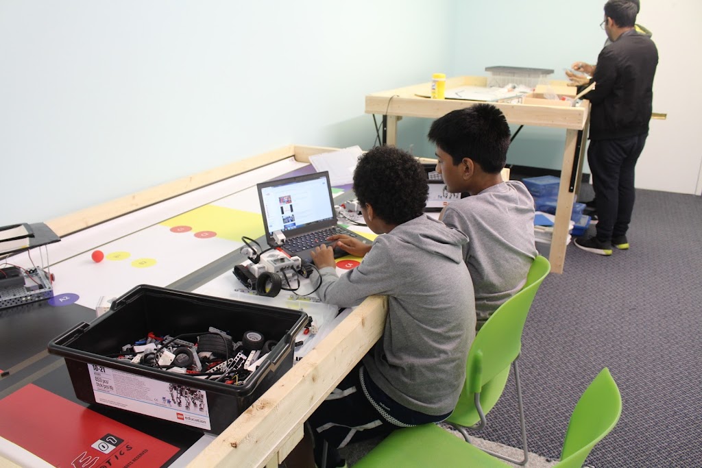 TechZenik Robotics | 2300 Lawrence Ave E unit 221, Scarborough, ON M1P 2R2, Canada | Phone: (416) 628-6763