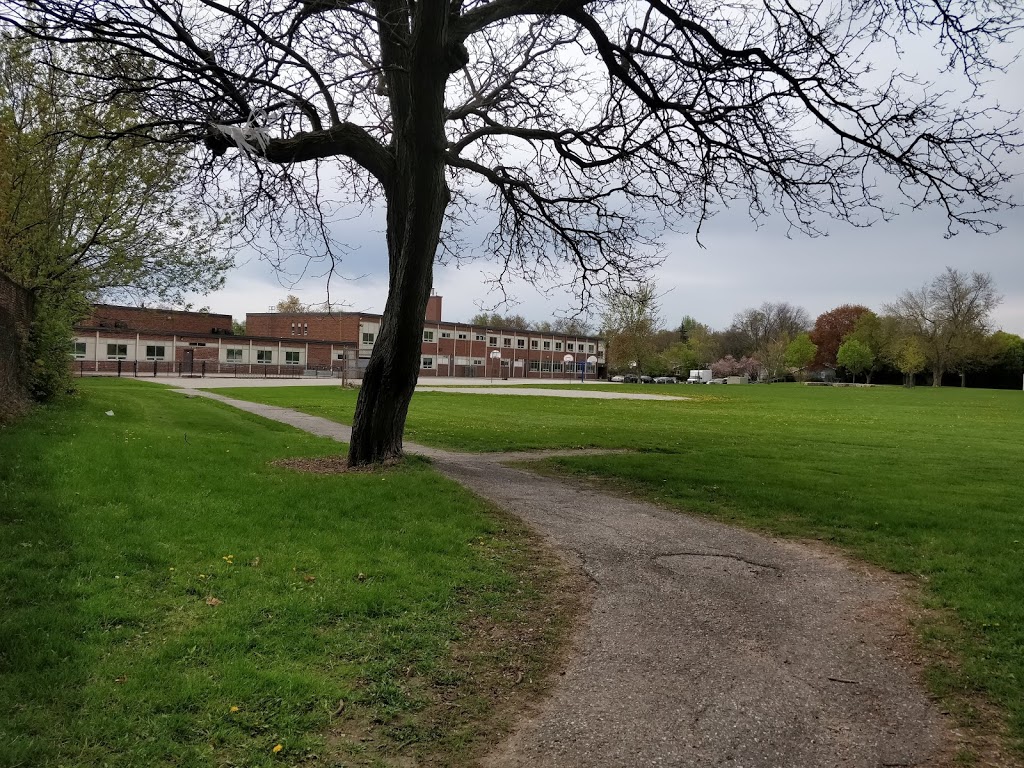 Edgewood Park | 107 Oakley Blvd, Scarborough, ON M1P 3R1, Canada | Phone: (416) 338-4386