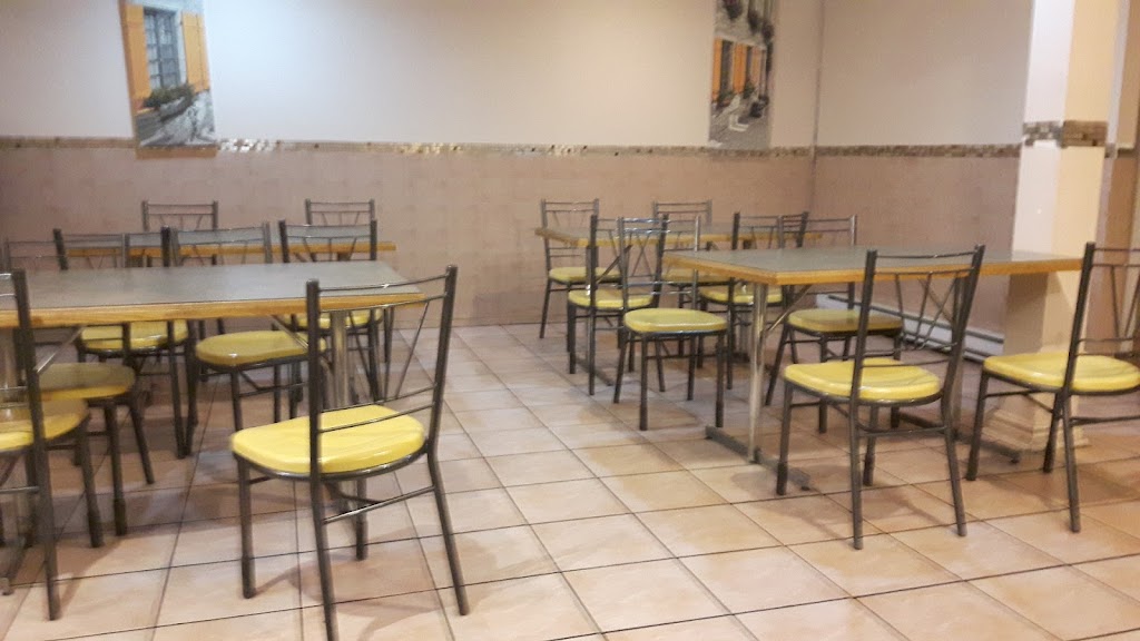 Pizza Maximum - Mascouche | 2992 Ch Sainte-Marie, Mascouche, QC J7K 1N7, Canada | Phone: (450) 474-2400