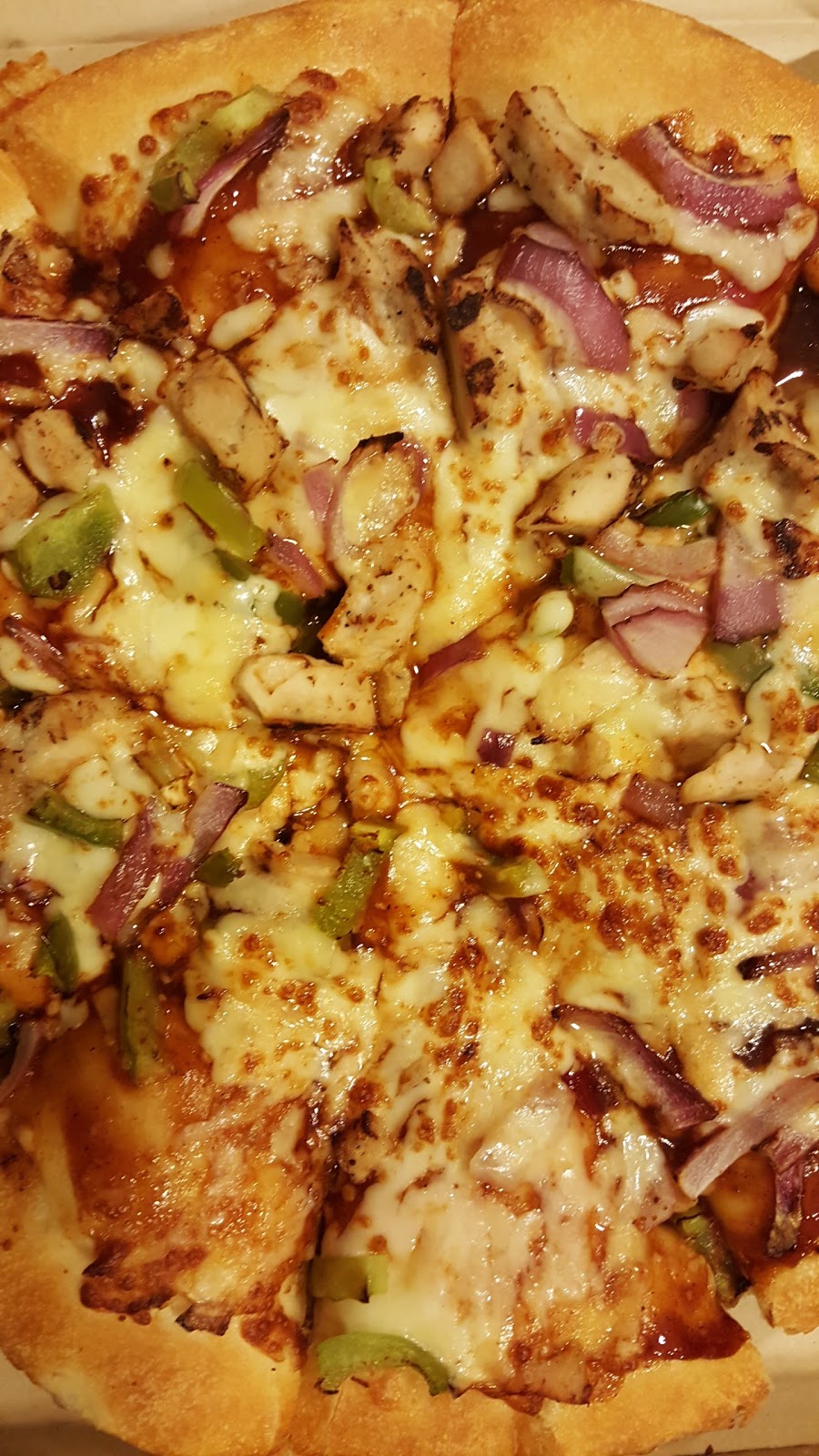 Pizza Hut | 7515 Market Crossing Unit 170, Burnaby, BC V5J 0A3, Canada | Phone: (604) 433-8424