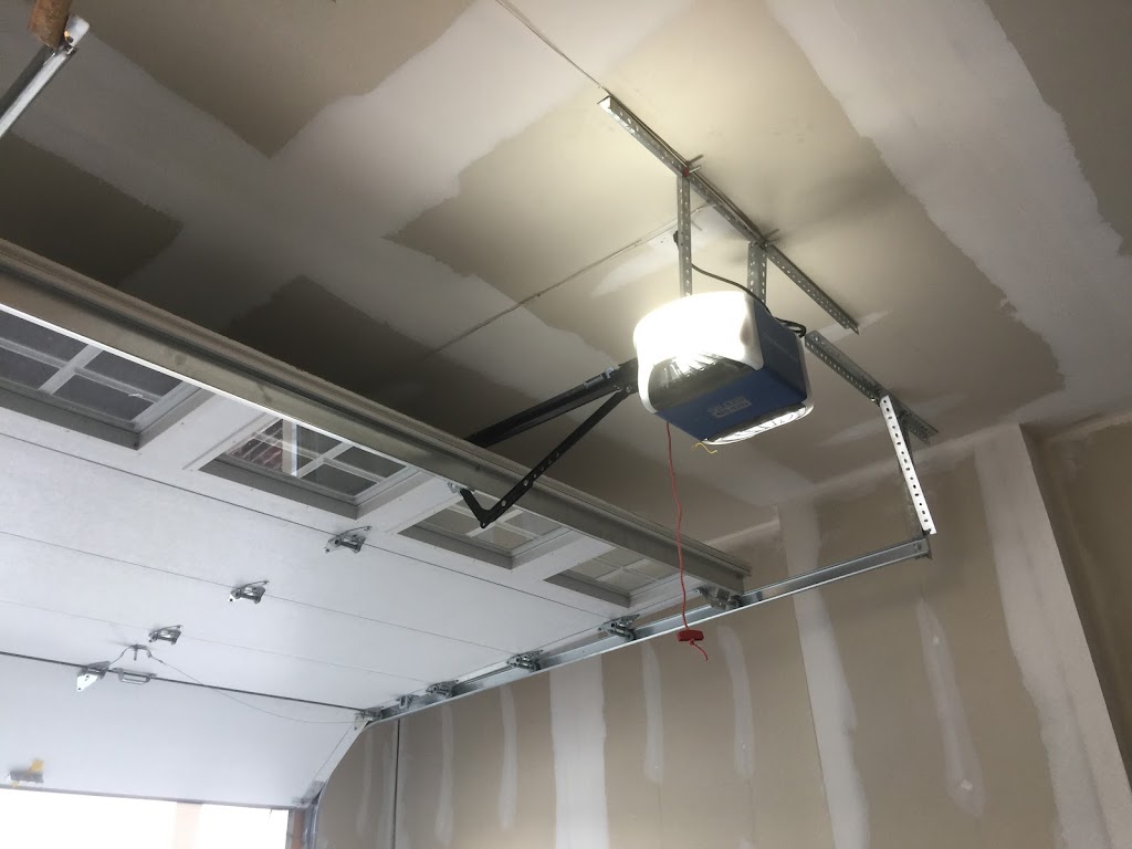 SECURE GARAGE DOORS | #35, Whitby, ON L1R 2Y4, Canada | Phone: (289) 423-9146