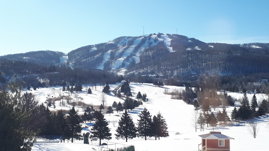 Auberge Bromont | 95 Rue de Montmorency, Bromont, QC J2L 2J1, Canada | Phone: (450) 534-4545