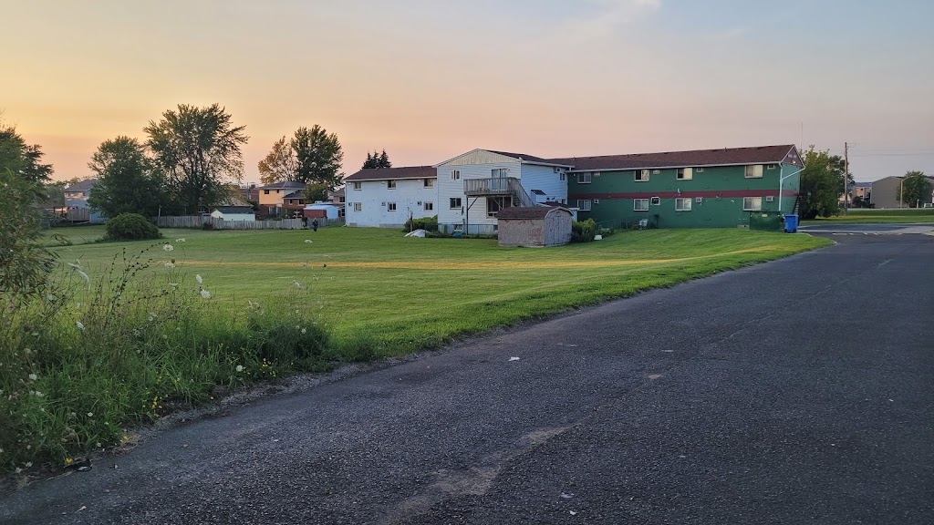 Save Inn | 1111 Sutton St, Kincardine, ON N2Z 2C5, Canada | Phone: (519) 396-5454