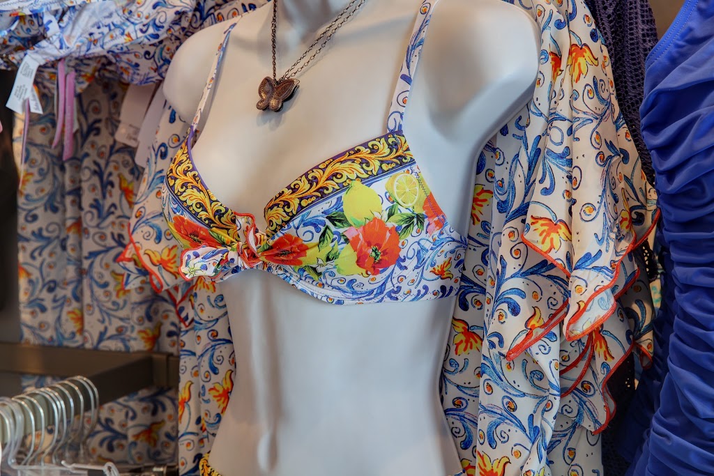 La Soie Pham - Fine Lingerie | 1100 Boulevard de la Chaudière, Québec, QC G1Y 0A1, Canada | Phone: (418) 651-6455