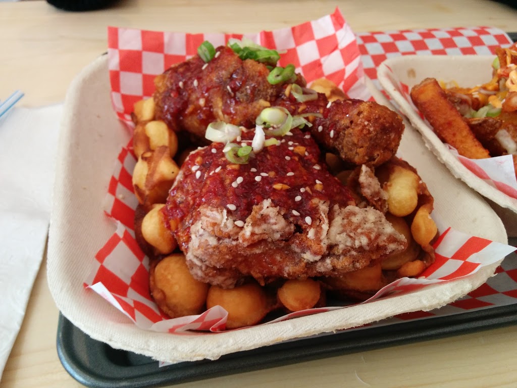 KABOOM Chicken | 722 Queen St E, Toronto, ON M4M 1H2, Canada | Phone: (416) 546-9899