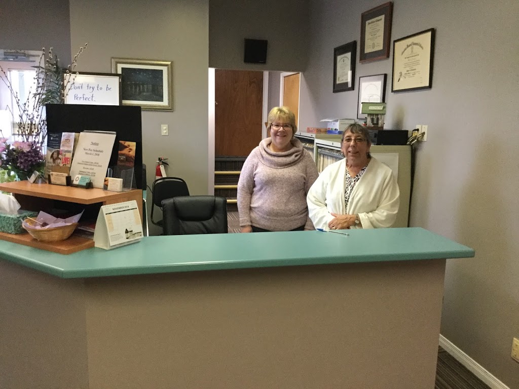 Upper Canada Chiropractic Centre | 5 Plaza Dr, Iroquois, ON K0E 1K0, Canada | Phone: (613) 652-2177