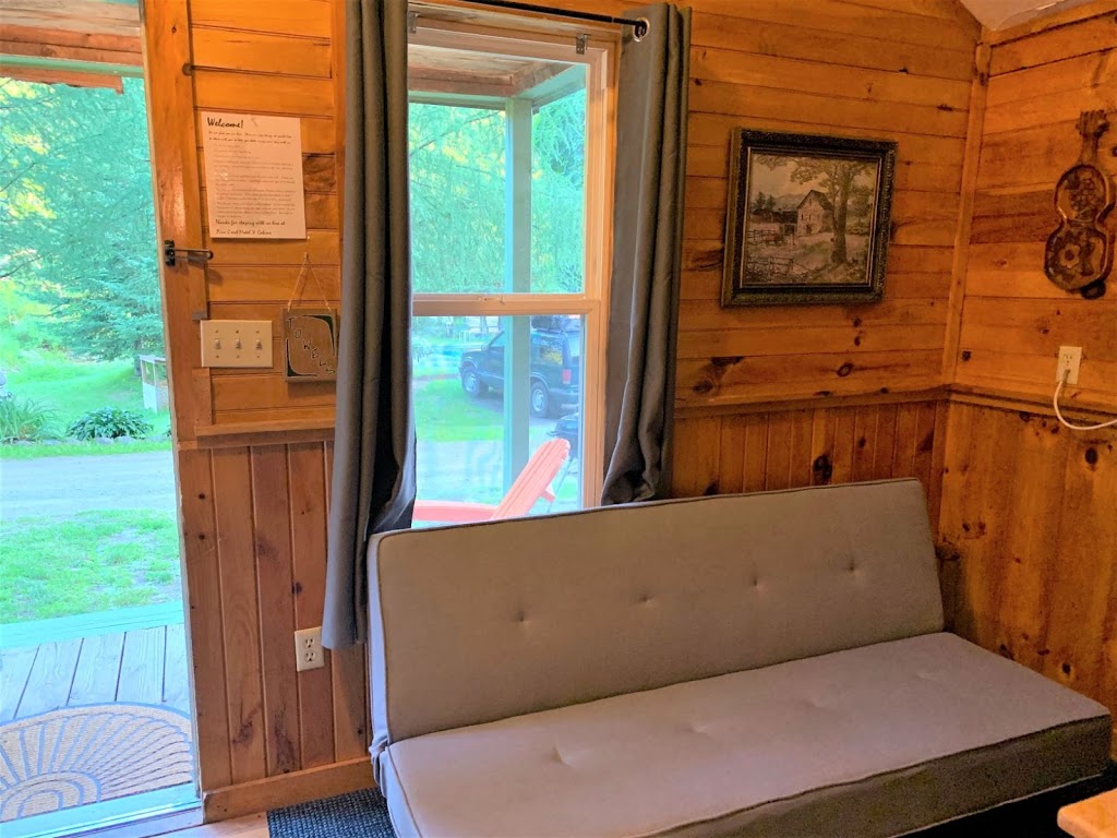 Pine Crest Motel & Cabins | 1288 Barton Orleans Rd, Barton, VT 05822, USA | Phone: (802) 525-3472