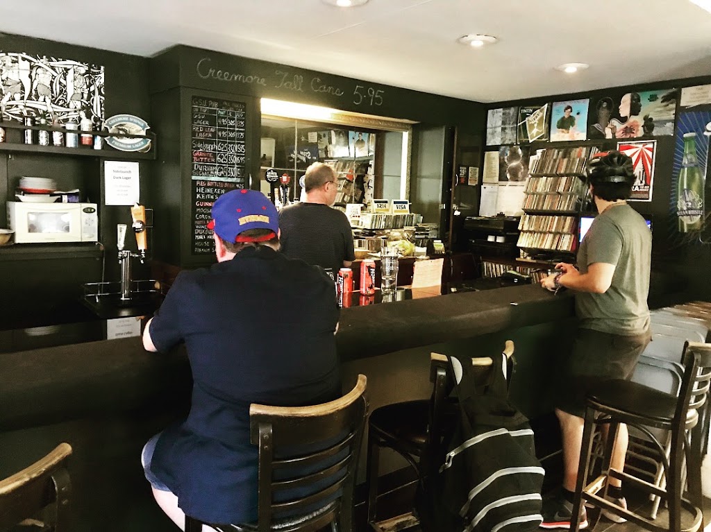 GSU Pub | 16 Bancroft Ave, Toronto, ON M5S 1C1, Canada | Phone: (416) 971-8466