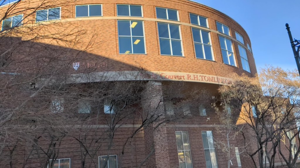 Tomlinson Fieldhouse | 475 Av. des Pins, Montréal, QC H2W 1S4, Canada | Phone: (514) 398-7000