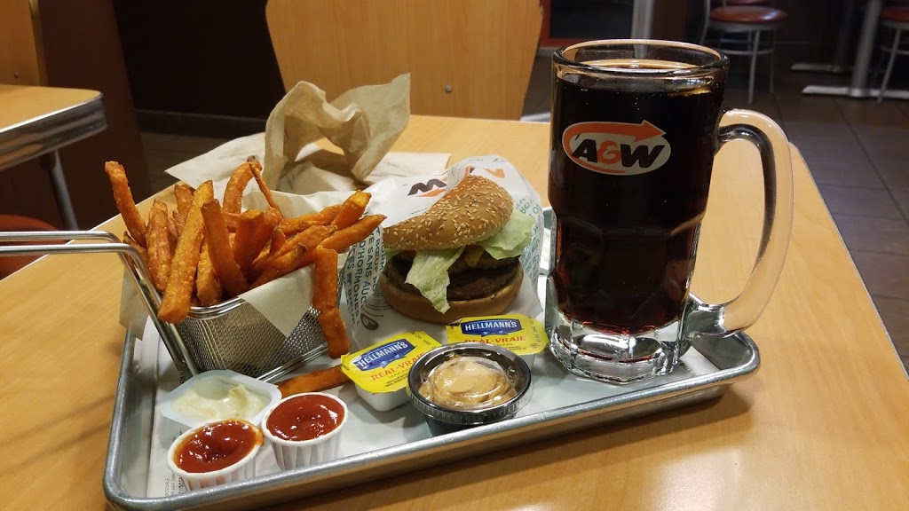 A&W Canada | 8249 Eagle Landing Pkwy, Chilliwack, BC V2R 0P9, Canada | Phone: (604) 392-1128