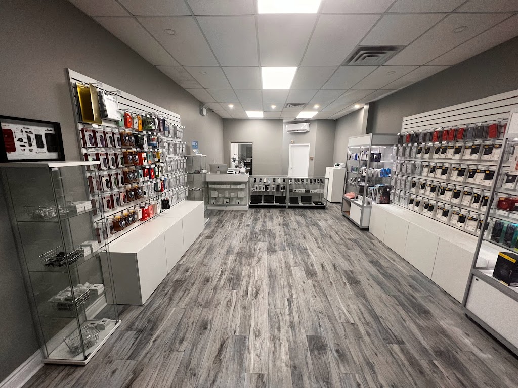 Le TechZone | 5791 Boulevard des Laurentides, Laval, QC H7K 2K5, Canada | Phone: (438) 462-1551