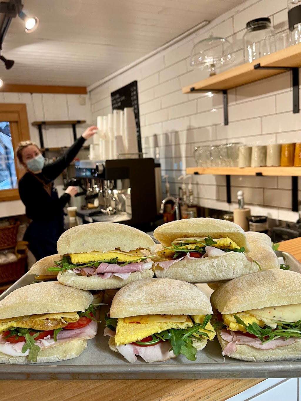 Leeward Cafe | 1737 Cowichan Bay Rd, Cowichan Bay, BC V0R 1N0, Canada | Phone: (250) 597-0034