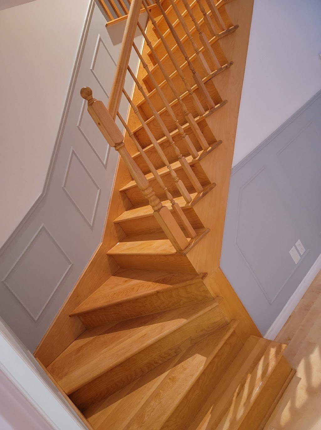 Plancher Newlook | 1198 Chem. Saint-Henri, Mascouche, QC J7K 2N2, Canada | Phone: (514) 968-7824