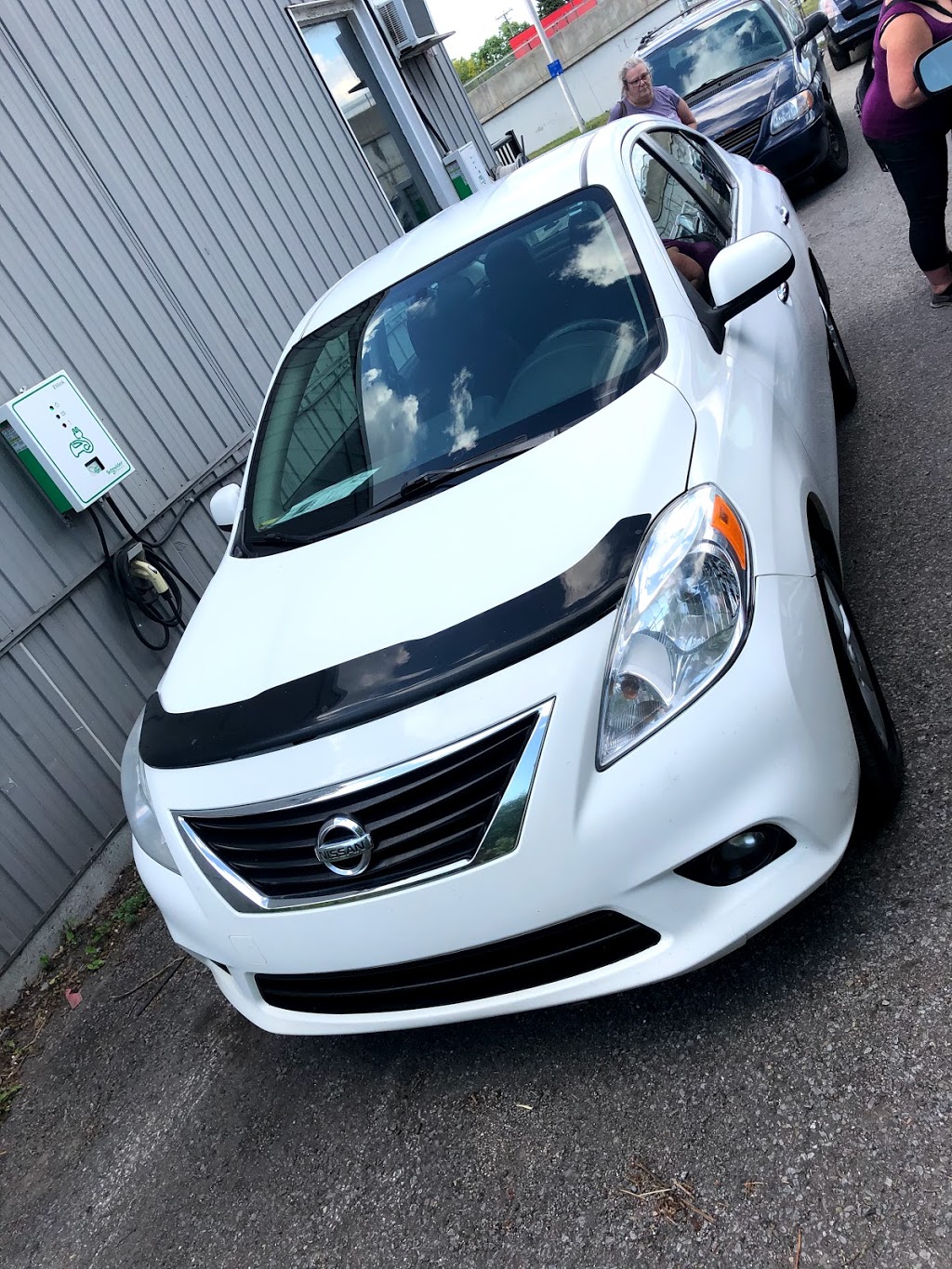 Auto 450 | 950 Boulevard Sainte-Foy, Longueuil, QC J4K 1V9, Canada | Phone: (888) 885-0956