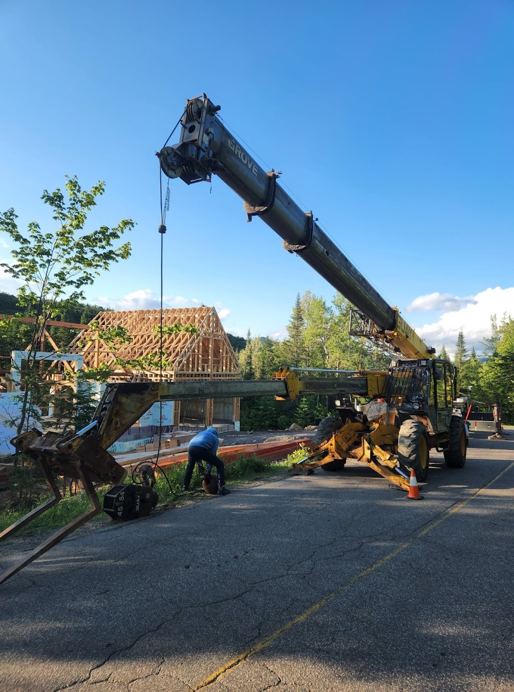 Location de la Côte - Équipements de Chantier | 10711 Bd Sainte-Anne, Sainte-Anne-de-Beaupré, QC G0A 3C0, Canada | Phone: (418) 263-5597