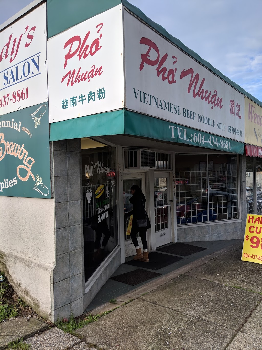 Pho Nhuan | 2989 Rupert St, Vancouver, BC V5M 3T8, Canada | Phone: (604) 434-8681