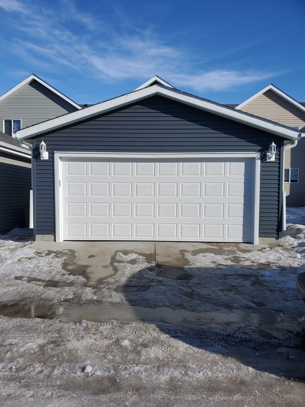 RRH Construction Ltd | 480 Crystallina Nera Dr NW #102, Edmonton, AB T5Z 0R6, Canada | Phone: (780) 294-9789