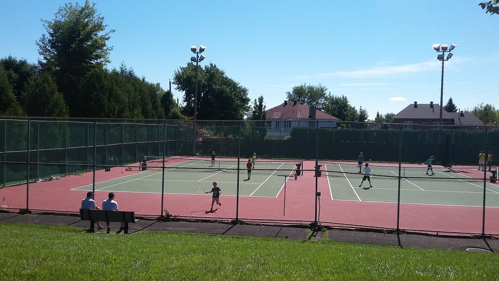 Parc Bisaillon | 1950 Rue la Corne, Saint-Bruno-de-Montarville, QC J3V 5A1, Canada | Phone: (450) 441-8418