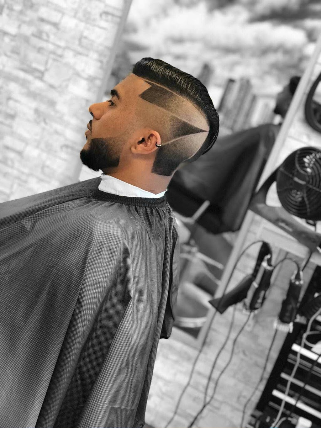 Platinum Hair Design | 3104 Lake Shore Blvd W, Etobicoke, ON M8V 1L2, Canada | Phone: (289) 797-0333