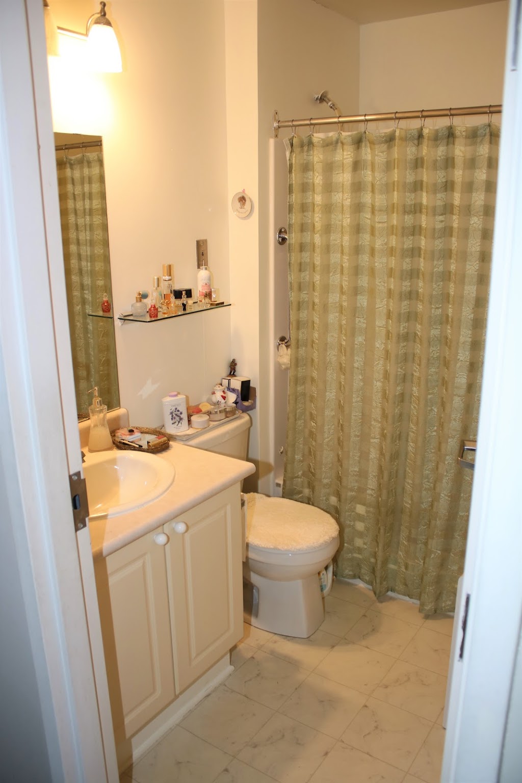 Abbeyfield House Ottawa | 425 Parkdale Ave, Ottawa, ON K1Y 1H3, Canada | Phone: (613) 729-4817