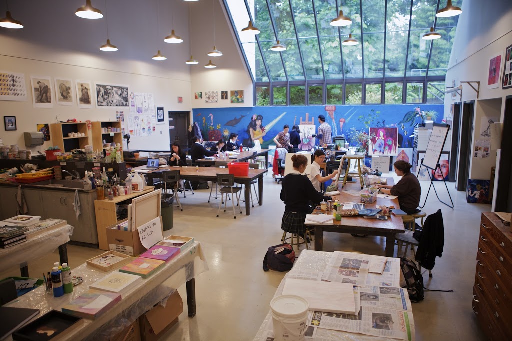 Crofton House School | 3200 W 41st Ave, Vancouver, BC V6N 3E1, Canada | Phone: (604) 263-3255