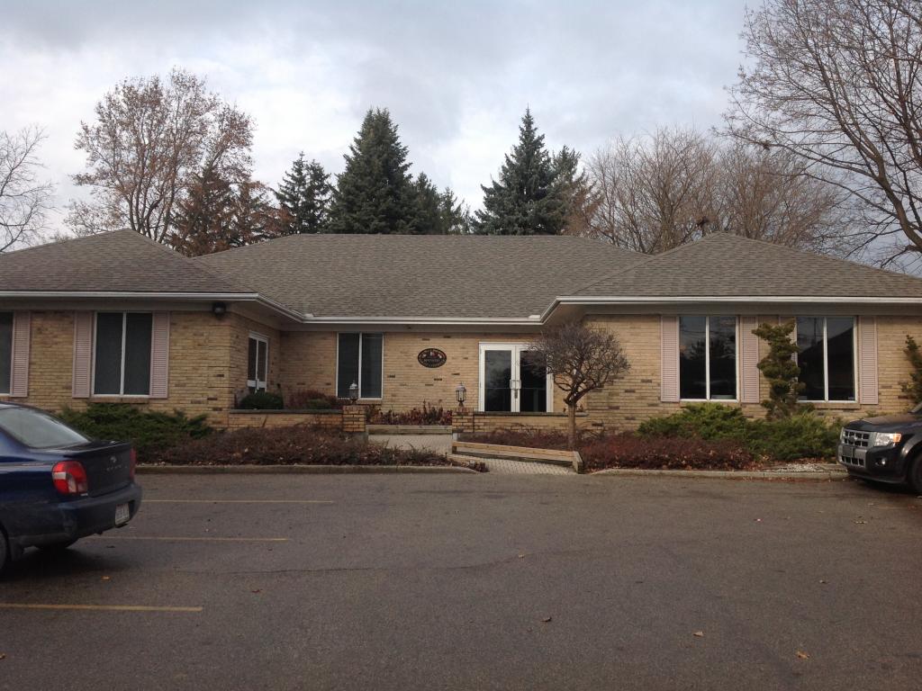de Man & Höediono Dentistry | 1058 Queens Blvd, Kitchener, ON N2M 1C2, Canada | Phone: (519) 742-8303