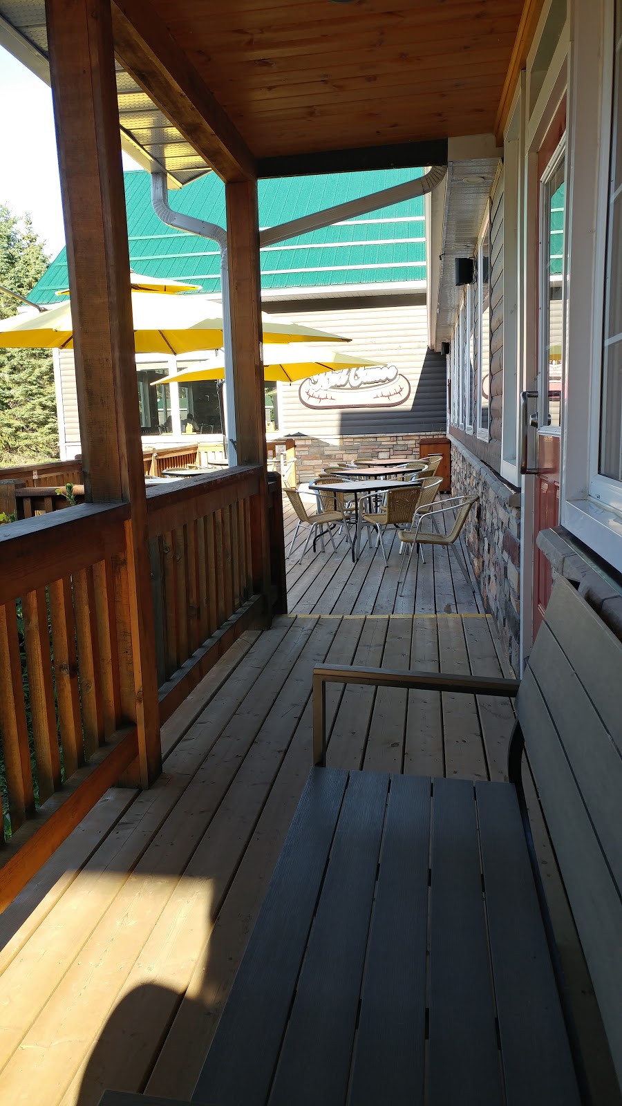 Red Canoe Restaurant | 45 Edgewater Park Rd, Kearney, ON P0A 1M0, Canada | Phone: (705) 636-5683
