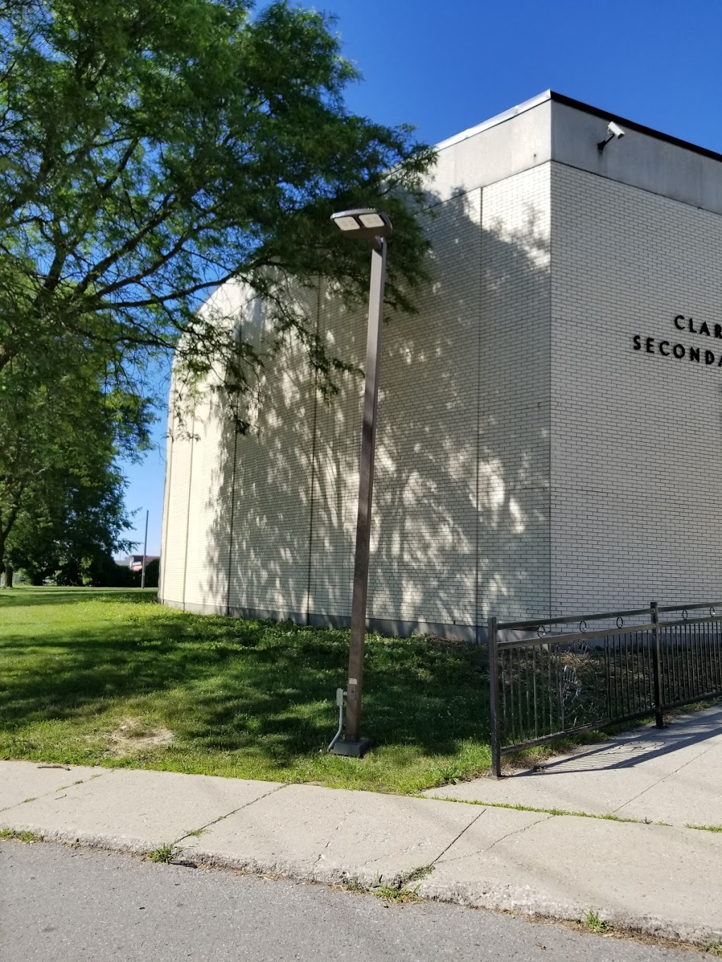 Clarke Road Secondary School | 300 Clarke Rd, London, ON N5W 5N4, Canada | Phone: (519) 452-2640