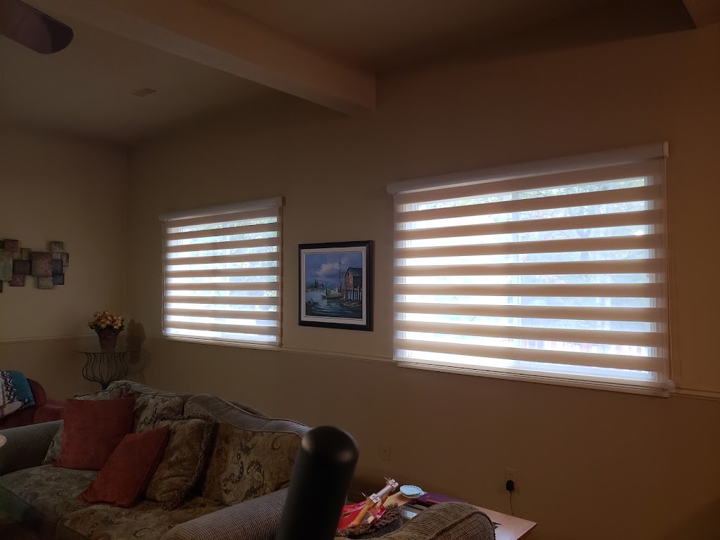 Lester Awnings | 1582 Chemong Rd, Peterborough, ON K9J 6X2, Canada | Phone: (705) 742-5405