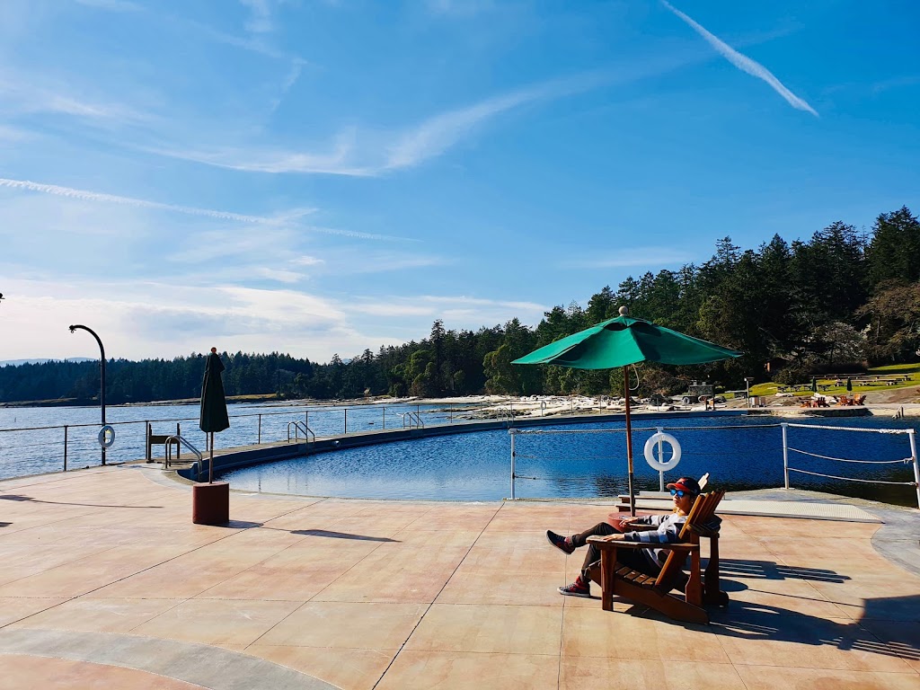 Yellow Point Lodge | 3700 Yellow Point Rd, Ladysmith, BC V9G 1E8, Canada | Phone: (250) 245-7422