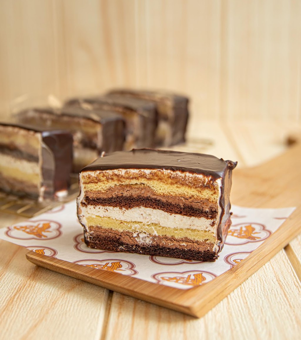 Pâtisserie Samadi et Fils | 5995 Boul Gouin O, Montréal, QC H4J 2P8, Canada | Phone: (514) 315-9572