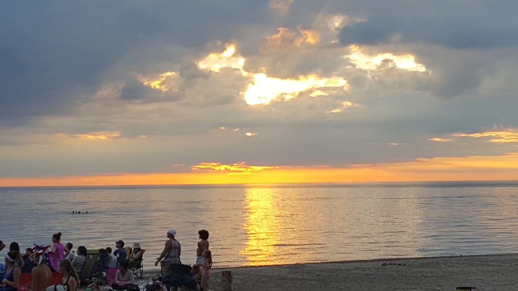 Beachside Grill - | 444 Central Ave, Angola, NY 14006, USA | Phone: (716) 549-0153