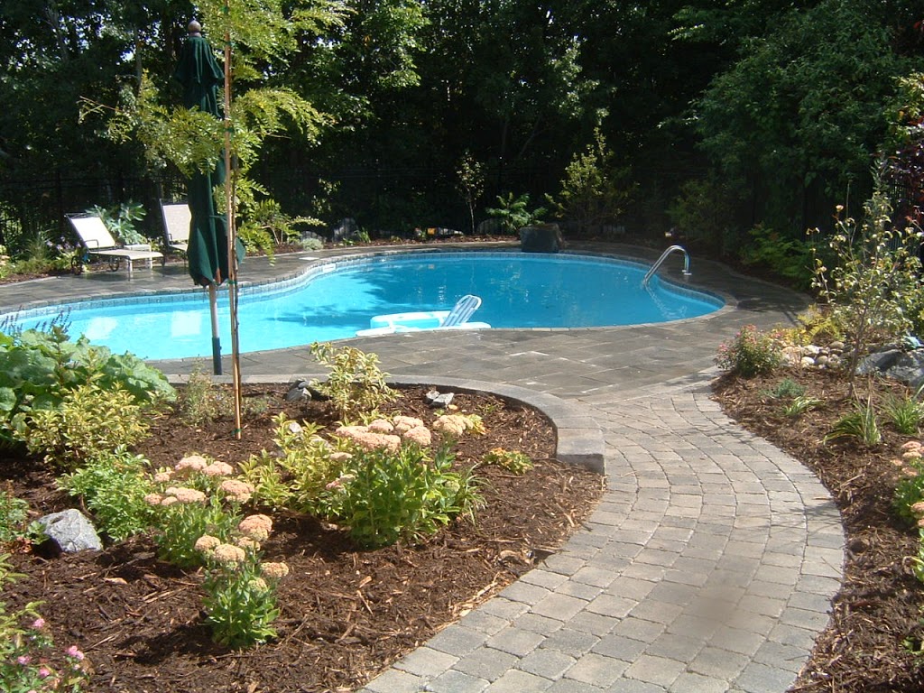 Floral Design Landscaping, Fiberglass Pools & Nursery | 2860 Donnelly Dr, Kemptville, ON K0G 1J0, Canada | Phone: (613) 258-7270