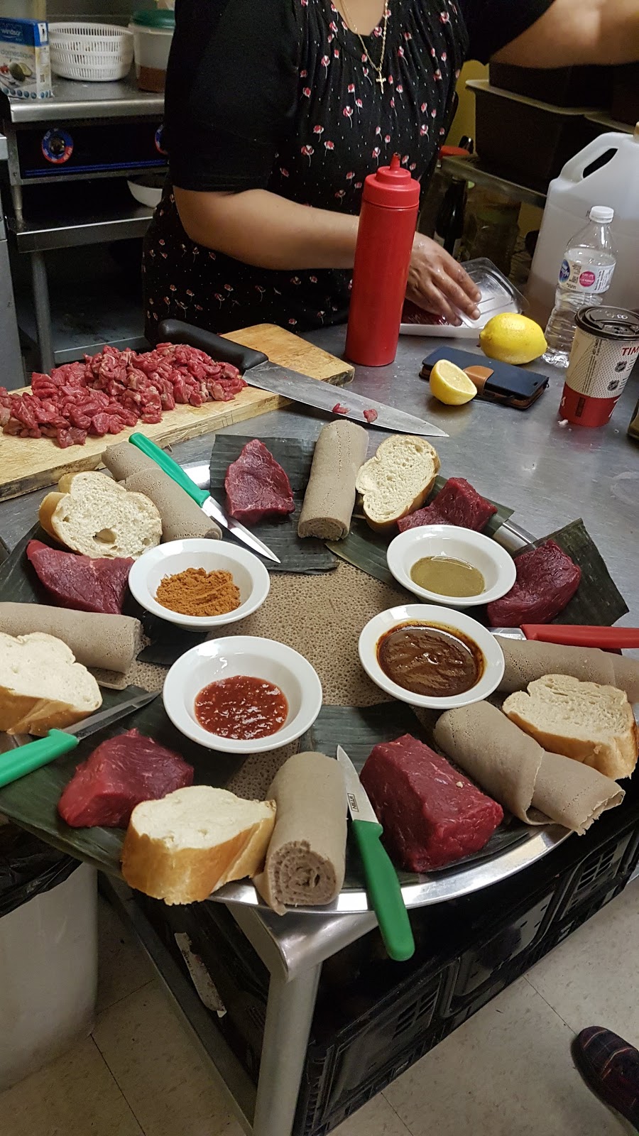 Hdmona restaurant | 2881 17 Ave SE, Calgary, AB T2A 0P7, Canada | Phone: (403) 699-9690