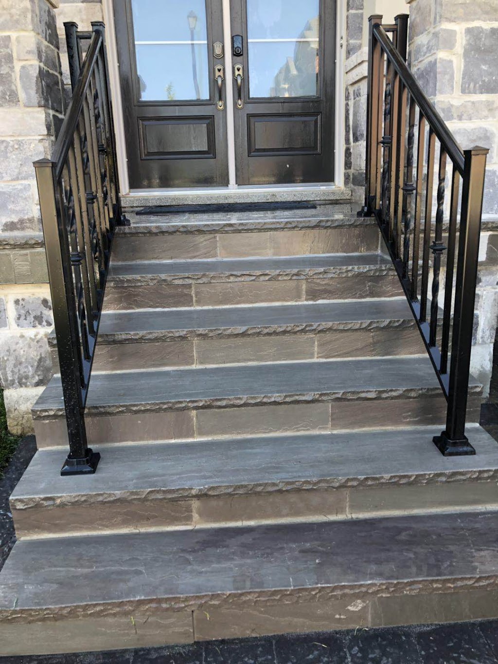 Lion Landscape | 73 Cartmel Dr, Markham, ON L3S 4M9, Canada | Phone: (647) 998-5555